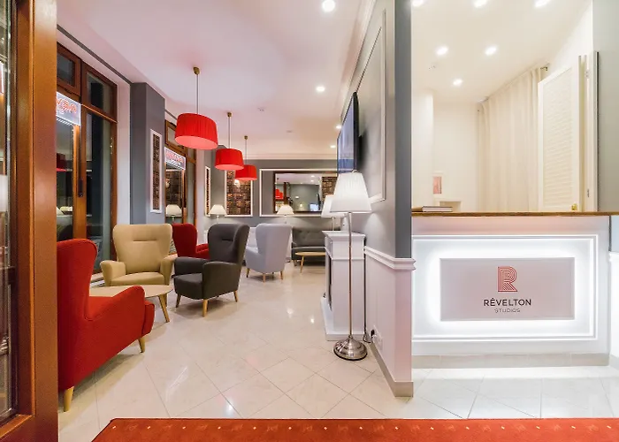 Revelton Aparthotel 4*