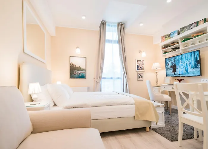 Revelton Aparthotel 4*